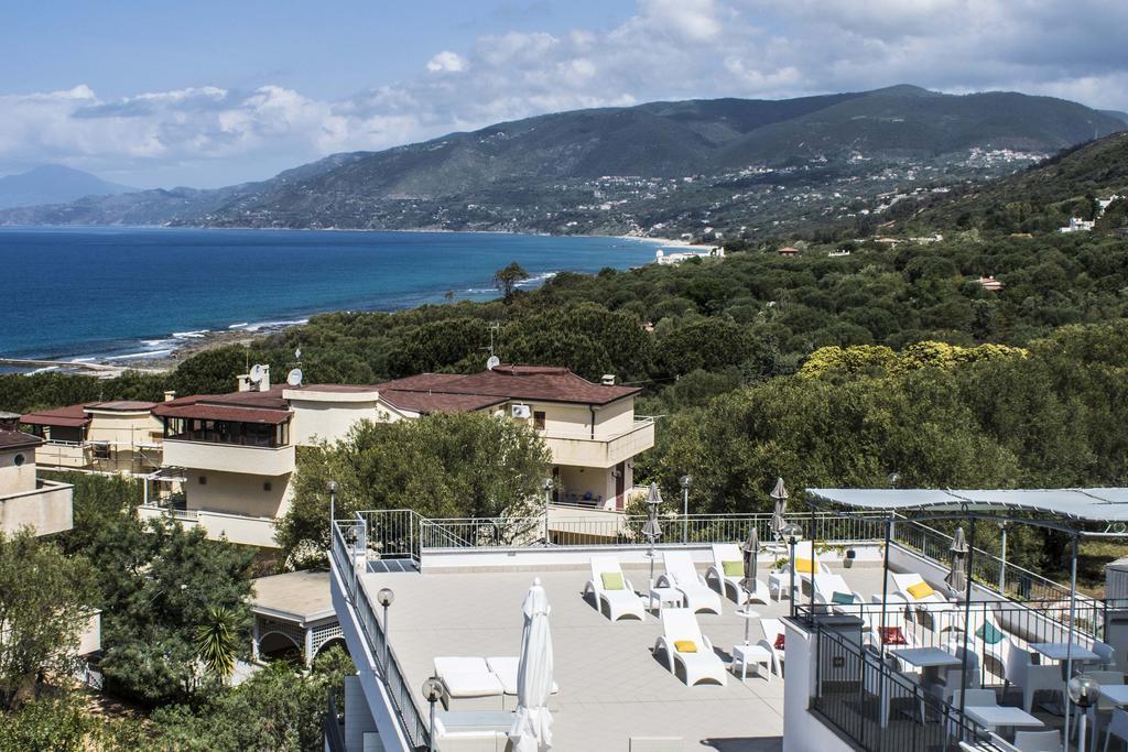 Hotel Baia Палинуро Экстерьер фото