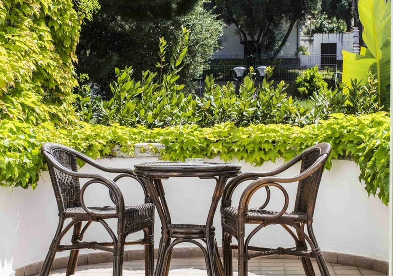 Hotel Baia Палинуро Экстерьер фото